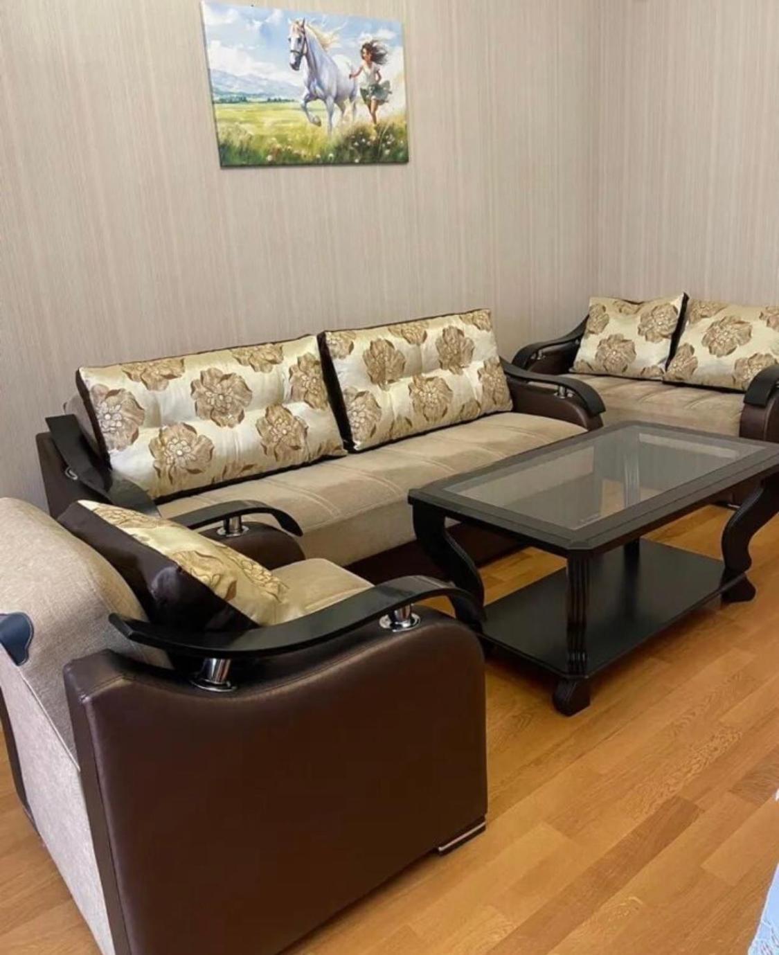 Apartments On Tumanyan Street 예레반 외부 사진
